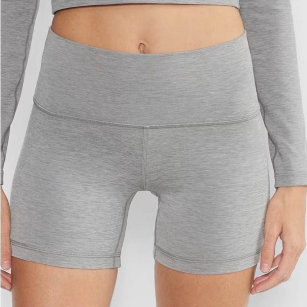 TNA Cheeky Hi-Rise 5in Shorts